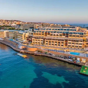 Verdi St George's Bay Marina Сент Джулианс